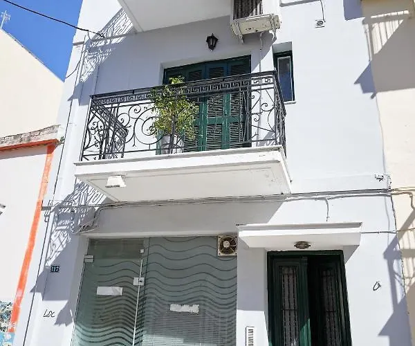 Daire μονοκατοικία στο κέντρο με τζάκι *