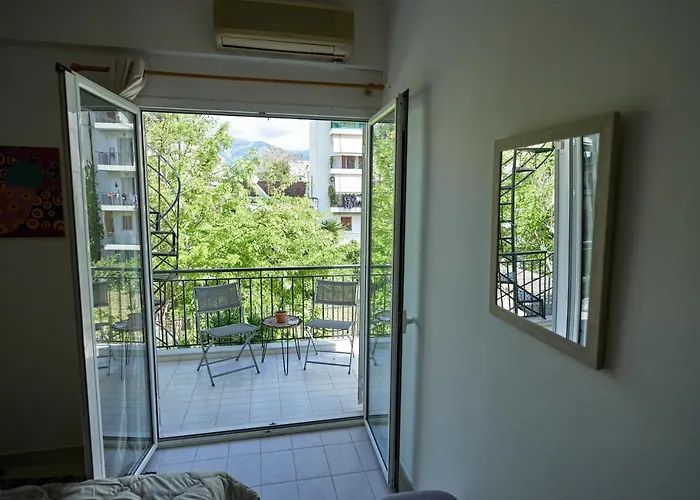 μονοκατοικία στο κέντρο με τζάκι Апартаменты